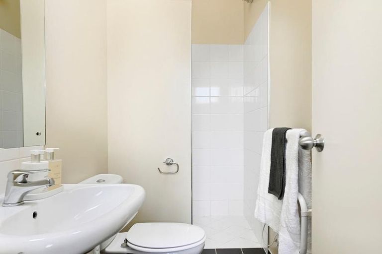 Photo of property in 2/1010 Colombo Street, St Albans, Christchurch, 8014