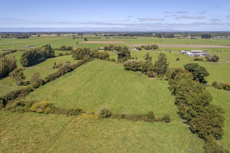 Photo of property in 117 Northbrook Road, Rangiora, 7400