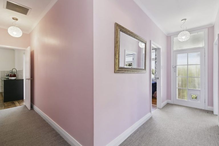 Photo of property in 15 Henderson Street, Karori, Wellington, 6012