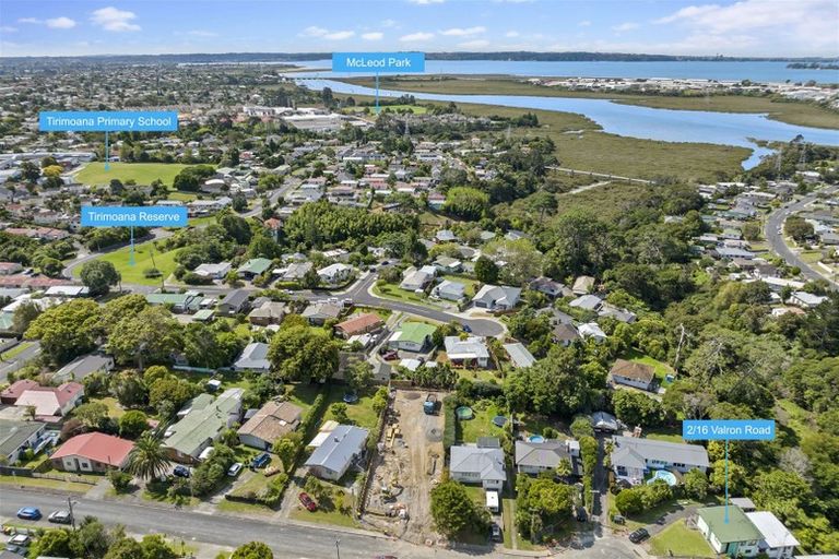 Photo of property in 2/16 Valron Road, Te Atatu South, Auckland, 0602