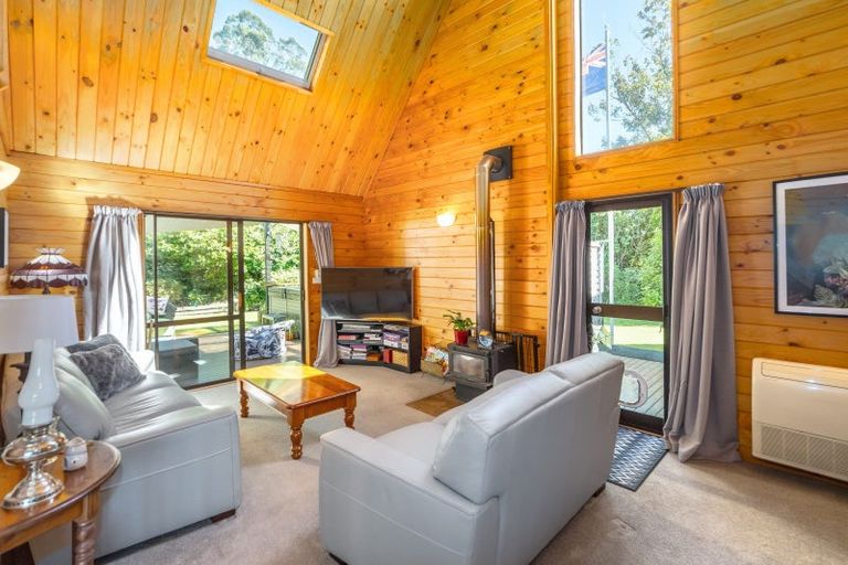 Photo of property in 71 Underhill Road, Featherston, 5710