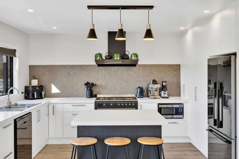 Photo of property in 15 Arion Court, Mount Pisa, Cromwell, 9383