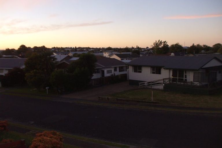 Photo of property in 8 Thode Place, Nawton, Hamilton, 3200