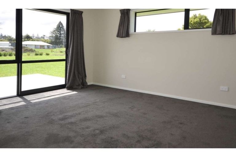 Photo of property in 5 Hoults Way, Kerikeri, 0230