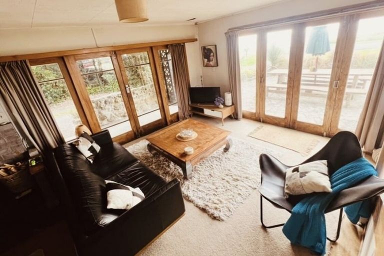 Photo of property in 124 North Shore Road, Eskdale, Napier, 4182