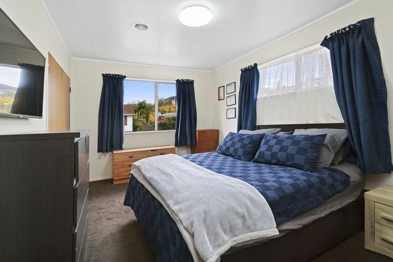 Photo of property in 26 Fyvie Avenue, Tawa, Wellington, 5028