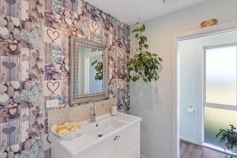 Photo of property in 4 Pukeko Way, Amberley, 7410