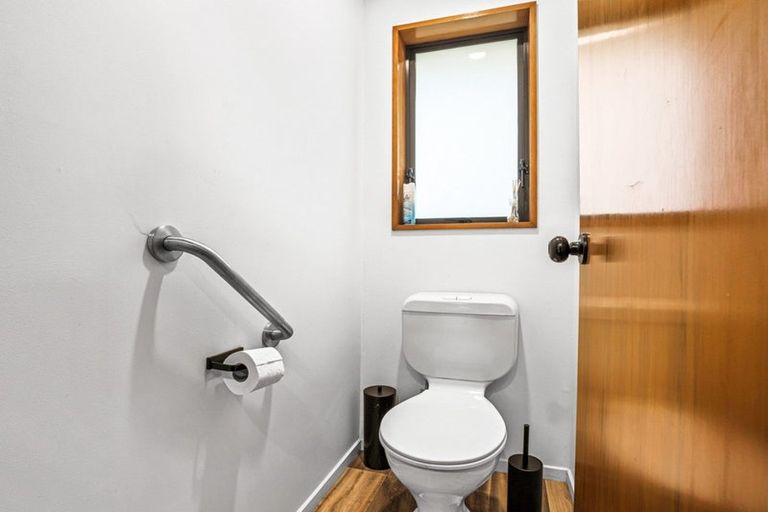 Photo of property in 2/30 Jennifer Street, Bryndwr, Christchurch, 8053