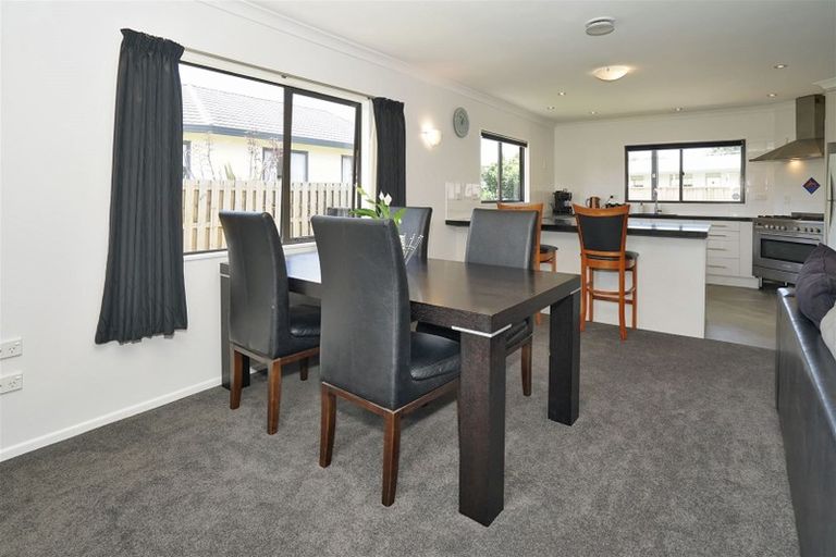 Photo of property in 25 Hastings Place, Hamilton Lake, Hamilton, 3204