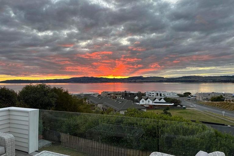 Photo of property in 14 Hinerau Grove, Waipahihi, Taupo, 3330