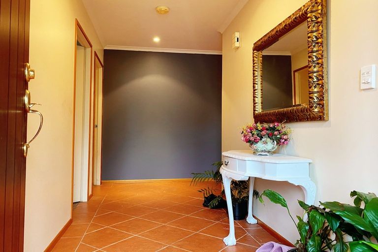 Photo of property in 16 Milbrook Place, Chartwell, Hamilton, 3210