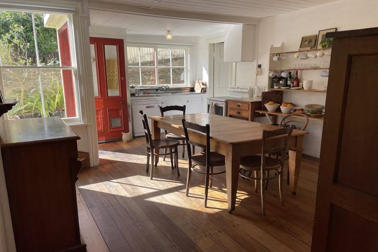 Photo of property in 2 Bath Street, Plimmerton, Porirua, 5026