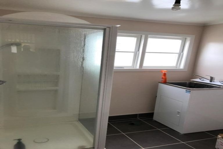 Photo of property in 131 Weraroa Road, Levin, 5510