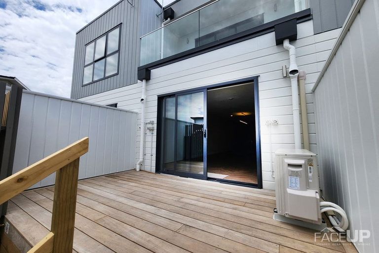 Photo of property in 3a Walter Merton Road, Hobsonville, Auckland, 0616