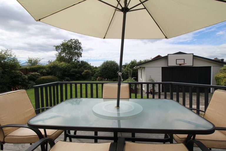 Photo of property in 6 Euan Street, Mangakakahi, Rotorua, 3015