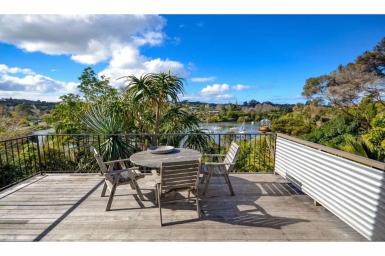 Photo of property in 22 Riverview Road, Kerikeri, 0230
