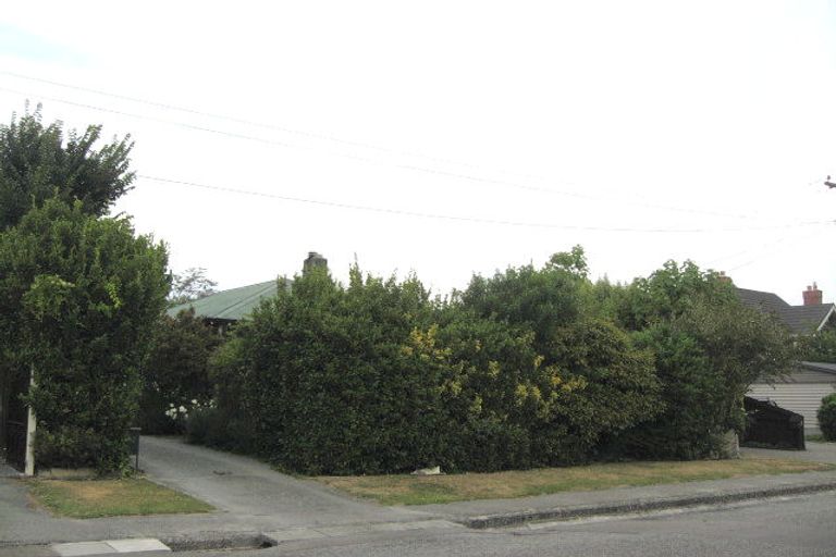 Photo of property in 12 Mays Road, St Albans, Christchurch, 8052