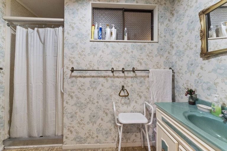 Photo of property in 81 Norfolk Crescent, Otaki Beach, Otaki, 5512