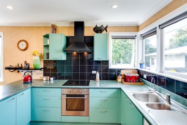 Photo of property in 7 Downing Avenue, Pirimai, Napier, 4112