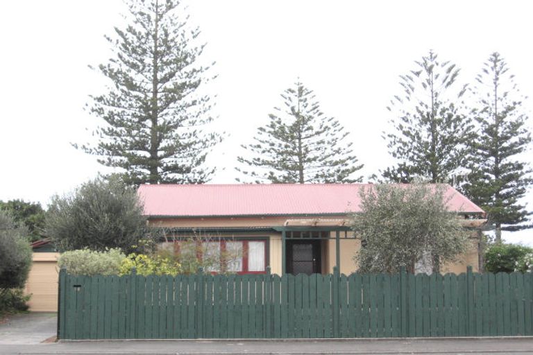 Photo of property in 16 Te Awa Avenue, Te Awa, Napier, 4110