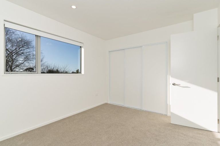 Photo of property in 8/51 Hills Road, Edgeware, Christchurch, 8013
