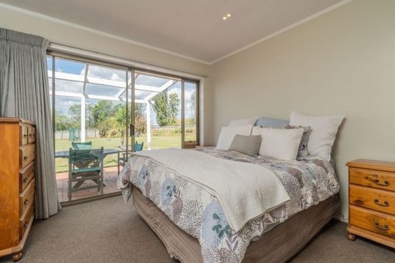 Photo of property in 11 O'leary Road, Pokeno, 2471