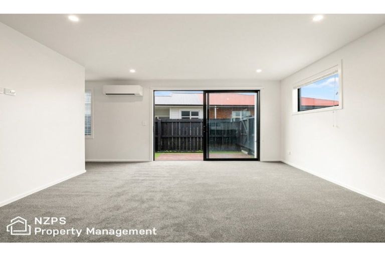 Photo of property in 67f Royal Crescent, Saint Kilda, Dunedin, 9012