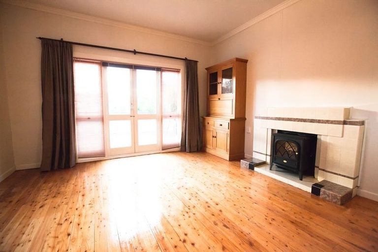 Photo of property in 62 Saddleback Rise, Murrays Bay, Auckland, 0630