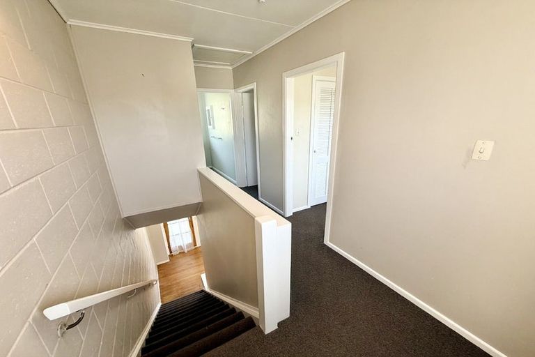 Photo of property in Oberon Flats, 48a Merton Street, Trentham, Upper Hutt, 5018