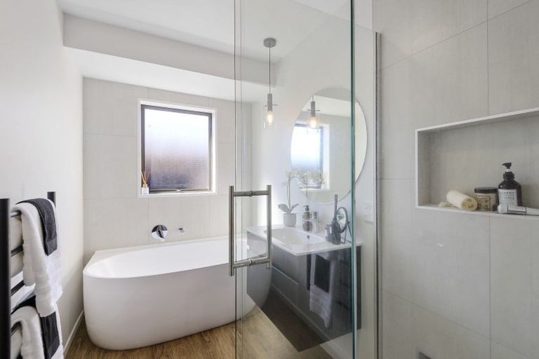 Photo of property in 15a Petrie Street, Richmond, Christchurch, 8013