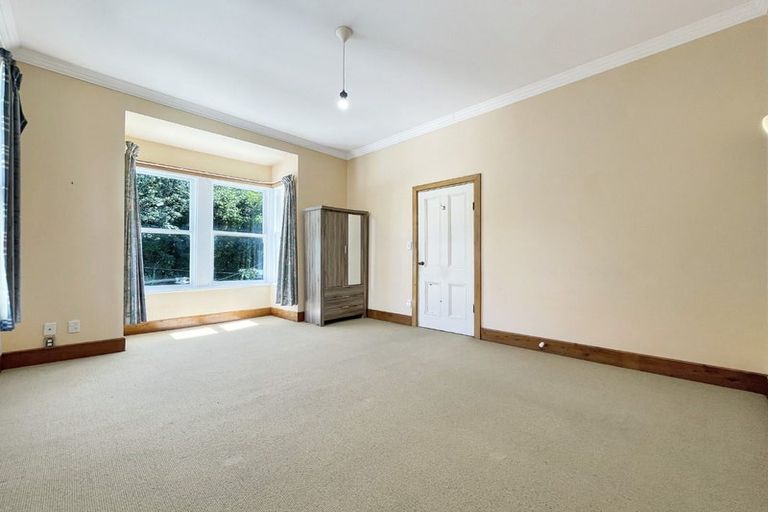 Photo of property in 123a Glenmore Street, Kelburn, Wellington, 6012