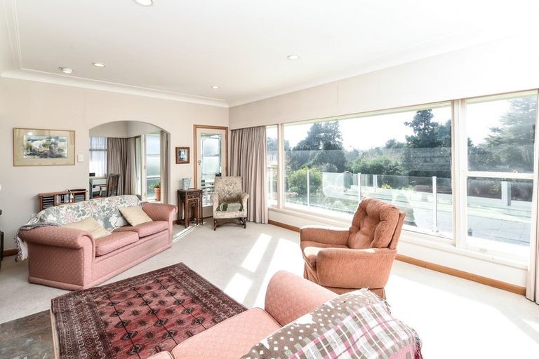 Photo of property in 11 Saint Andrews Terrace, St Andrews, Hamilton, 3200