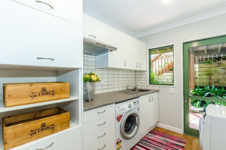 Photo of property in 56 Kakariki Grove, Waikanae, 5036