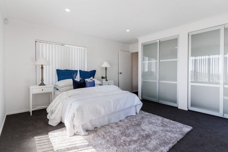 Photo of property in 8 Lowburn Place, Clover Park, Auckland, 2019