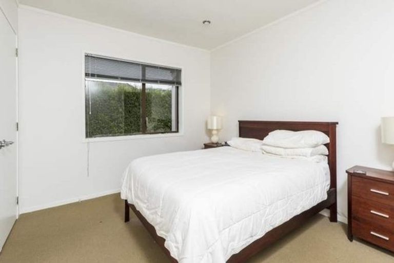 Photo of property in 29 Sycamore Drive, Sunnynook, Auckland, 0620