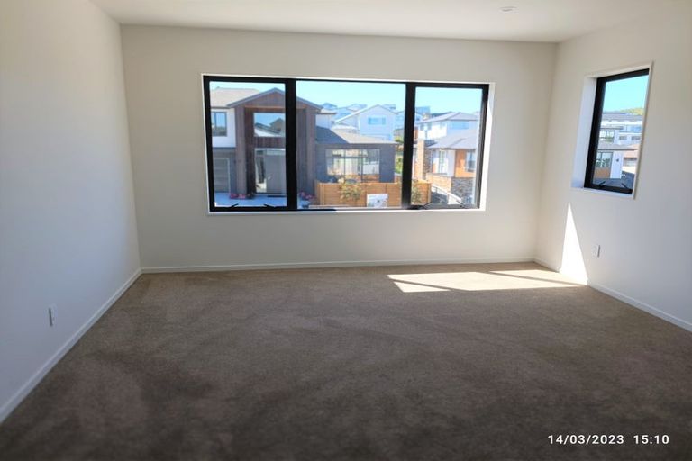 Photo of property in 4 Luff Place, Long Bay, Auckland, 0630