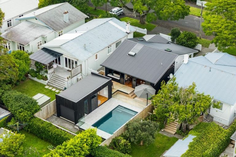 Photo of property in 10 Dorset Street, Westmere, Auckland, 1022