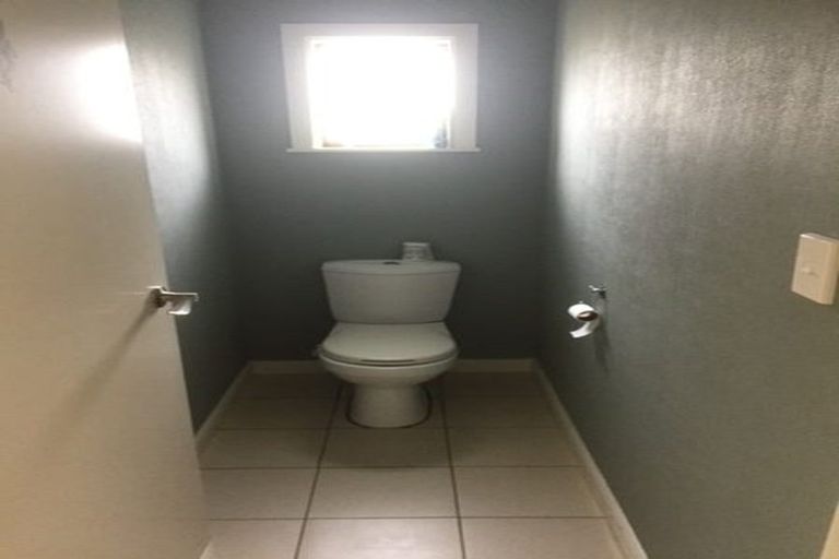 Photo of property in 282 Keyes Road, New Brighton, Christchurch, 8083