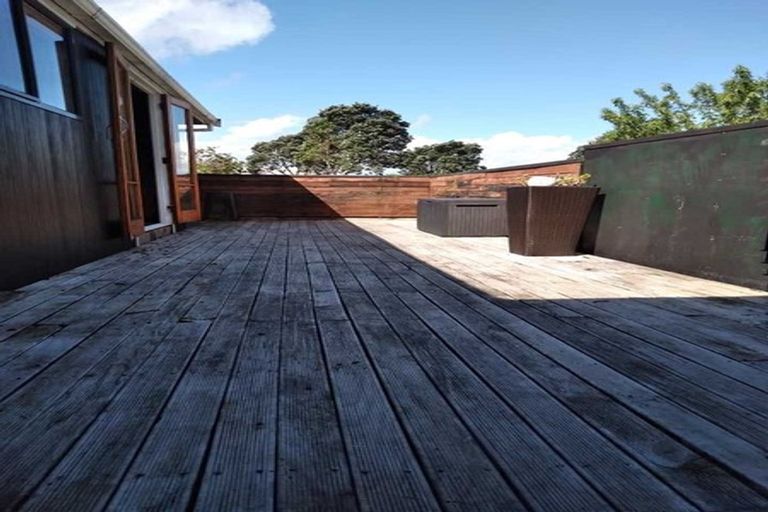 Photo of property in 252 Sturges Road, Henderson, Auckland, 0612