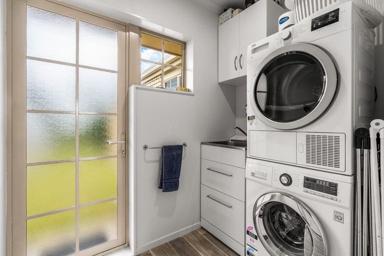 Photo of property in 14 Alba Place, Cambridge, 3434