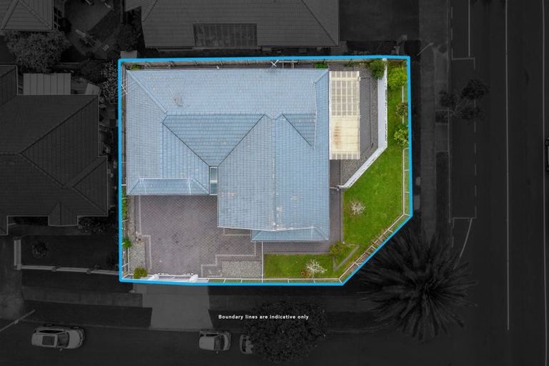 Photo of property in 1 Driscoll Place, Farm Cove, Auckland, 2012