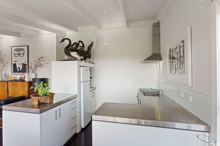 Photo of property in 35 Rodney Avenue, Te Horo Beach, Otaki, 5581