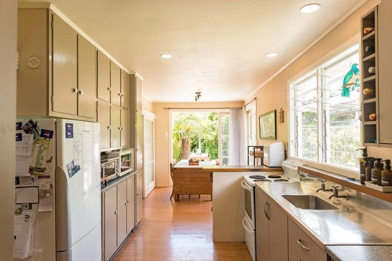 Photo of property in 2 Goffe Drive, Haruru, 0204