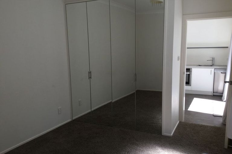 Photo of property in 1 Glasgow Street, Kelburn, Wellington, 6012