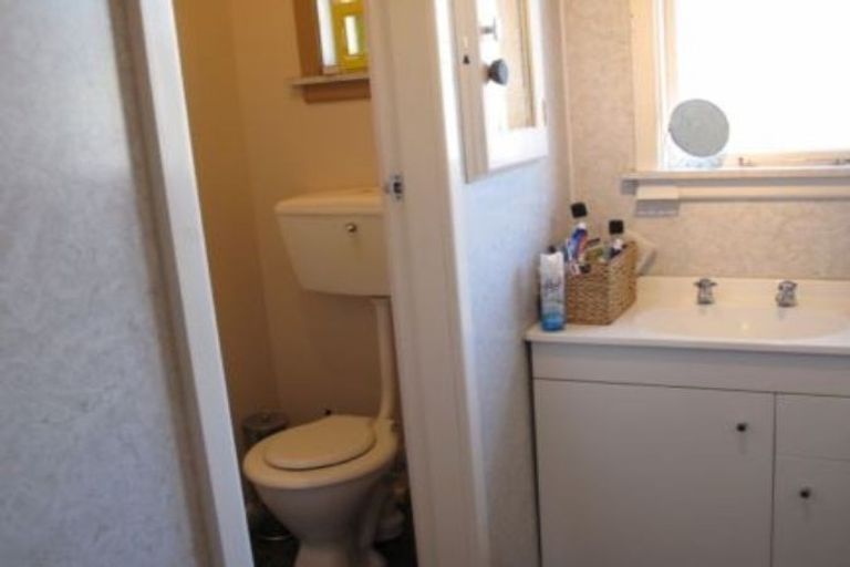 Photo of property in 1/114 Roberta Drive, Somerfield, Christchurch, 8024