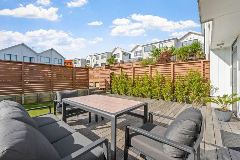 Photo of property in 10 Orca Drive, Stanmore Bay, Whangaparaoa, 0932