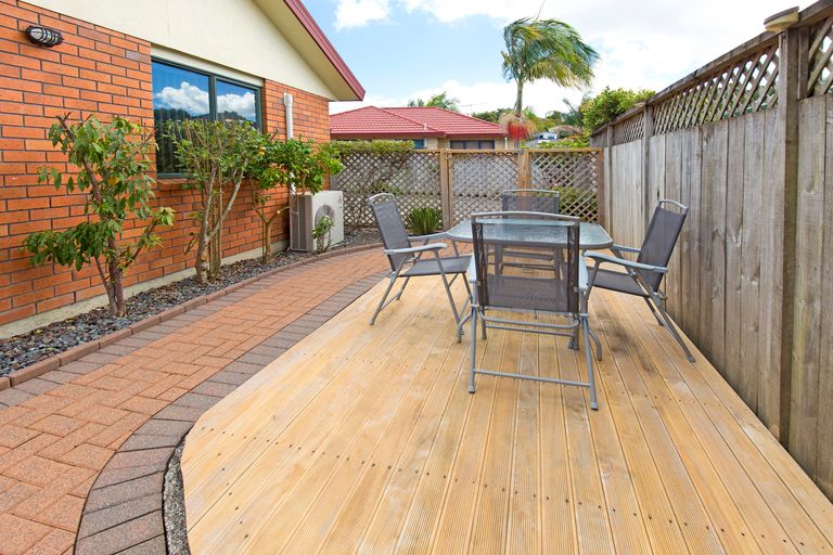 Photo of property in 32 Red Hibiscus Road, Stanmore Bay, Whangaparaoa, 0932