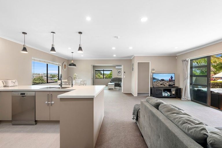 Photo of property in 32 Cotswold Place, Ohauiti, Tauranga, 3112