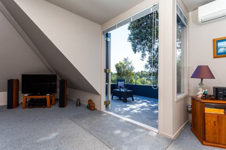 Photo of property in 6 Learmonth Avenue, Birkenhead, Auckland, 0626