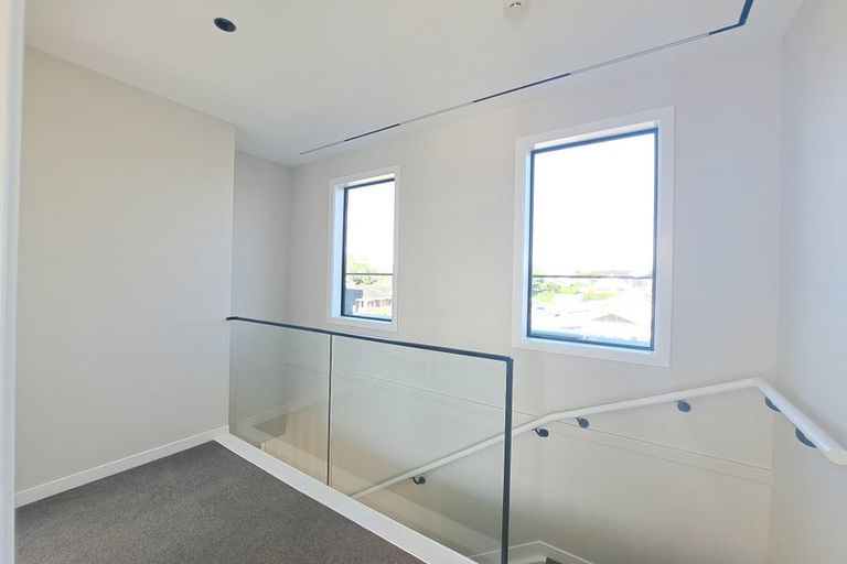 Photo of property in 9/12 Burns Avenue, Takapuna, Auckland, 0622
